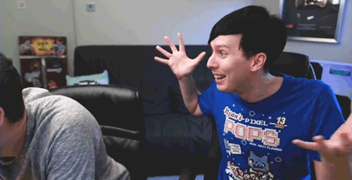 supermishamiga:Dan and Phil play THE IMPOSSIBLE QUIZ! 2