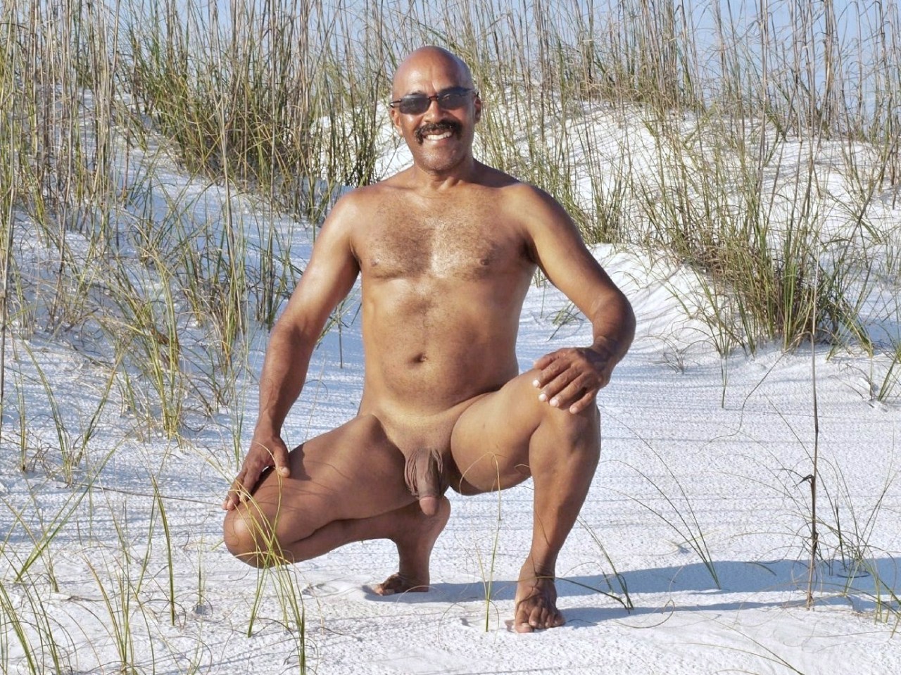 colorsofanudist:  What is a Naturist or NudismNaturism, or nudism, is a cultural and political