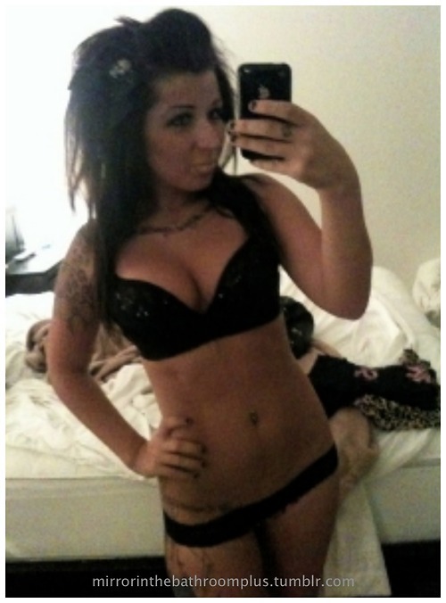 hornyshavedwoman: Chat Kinky Woman At This Site