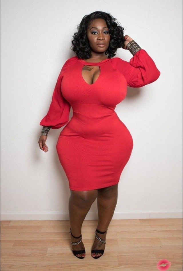 she2damnthick:Thick self