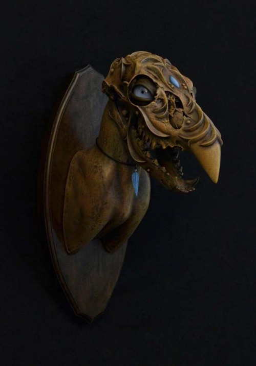 socialpsychopathblr:Chris Haas sculpts and embellishes animal skulls into mystical creatures.