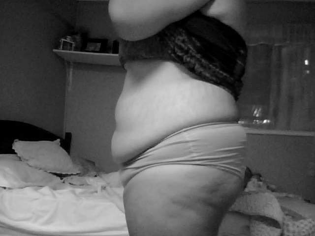 ana-mia-please-dont-hurtme:  17 de febrero (95 kg) 12 de junio (75.5 kg) asco de