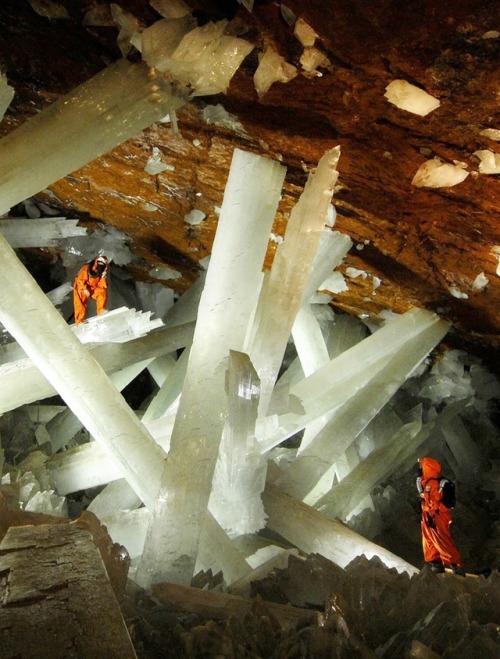  Cave of the Crystals 