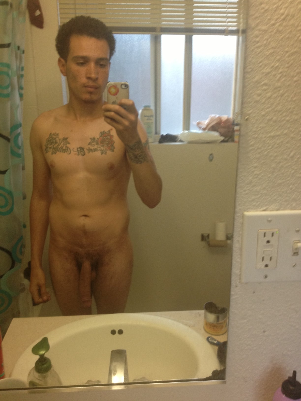 guyswithcellphones:  Army man, Victor 21yo from Colorado Springs, CO. showing off