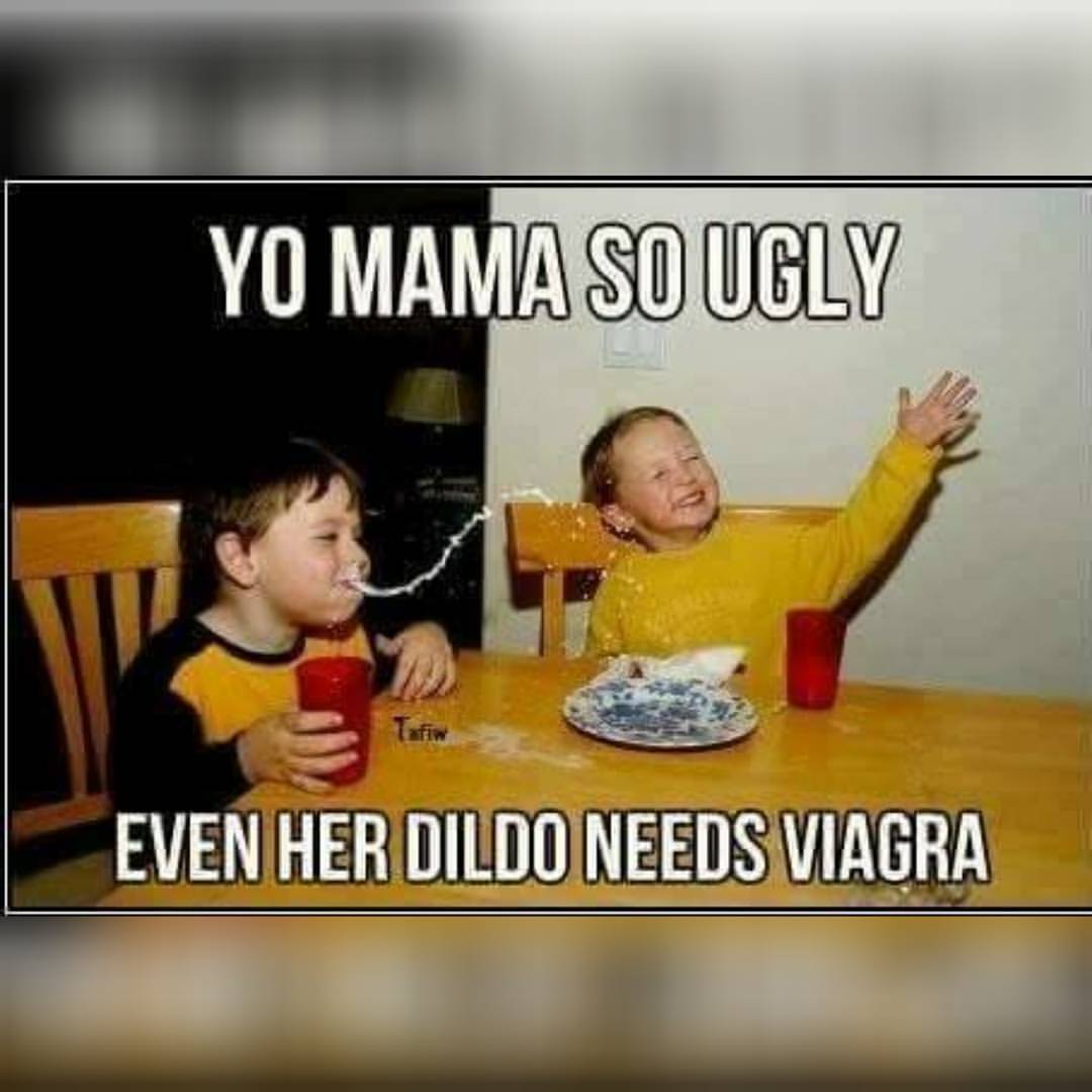A little toilet humour for the afternoon! 😂 🤣 🍌🍆🥒🌽 #yomama #ugly