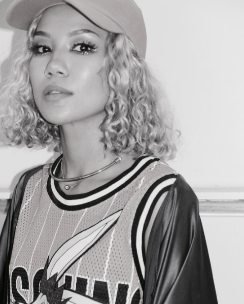 jhenefuru: Jhene Aiko at Day 8 of the High Road Tour in Toronto