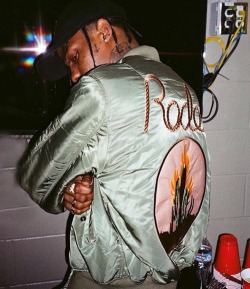 Vivacidadx:  Travi$ Scott