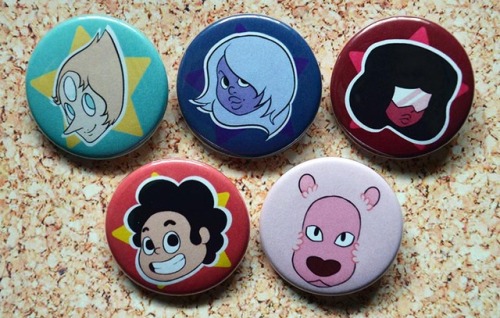 Steven Universe Fan Art Button Set. Pearl, Amethyst, Garnet, Steven and Lion pins for your backpack 