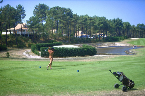 Porn Pics nakedologiest: Golf?