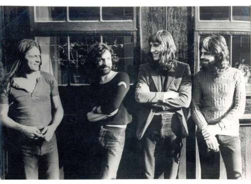 more-relics:Pink Floyd  4 Hays Mews, Hampstead Heath, London, 1971.