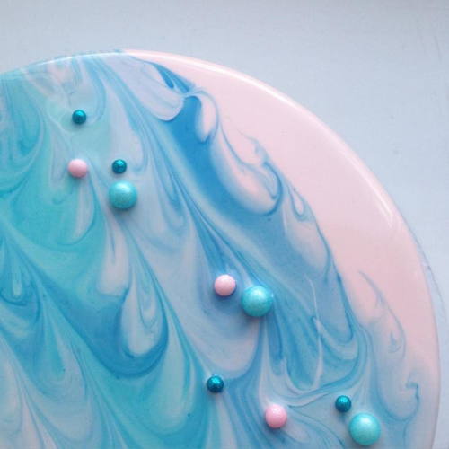 culturenlifestyle:  Hypnotic Cakes Resemble adult photos