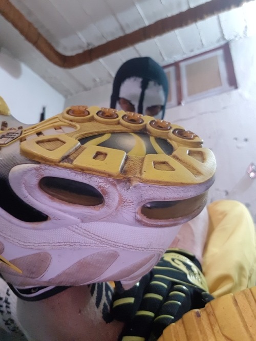 sneakertn06: 22th Fev, 2018 New pair of Sk8terboy “Sniff Me” used socks to sell. They ha