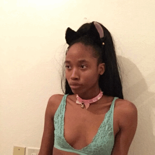 softtitlita:  Don’t mind me, I’m just waiting for you to pay attention to me.