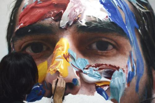 rdikuls:Eloy Morales’ hyperrealistic self-portraits 