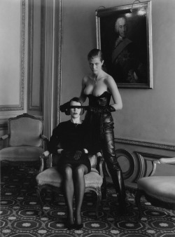 darkangelsbride:  Photo by Helmut Newton