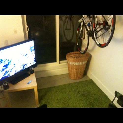 giovannixjimenez: Room 2.0 Now I need a smaller desk, media table, and couch.