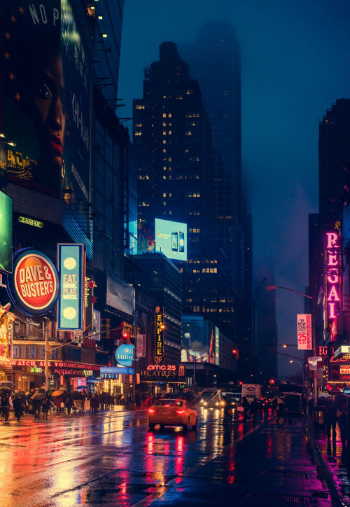 archatlas:  Rainy Nights in NYC The city that never sleeps also does not stop because of a little rain and its captured in all its vibrancy by Bernhard Hartmann. 