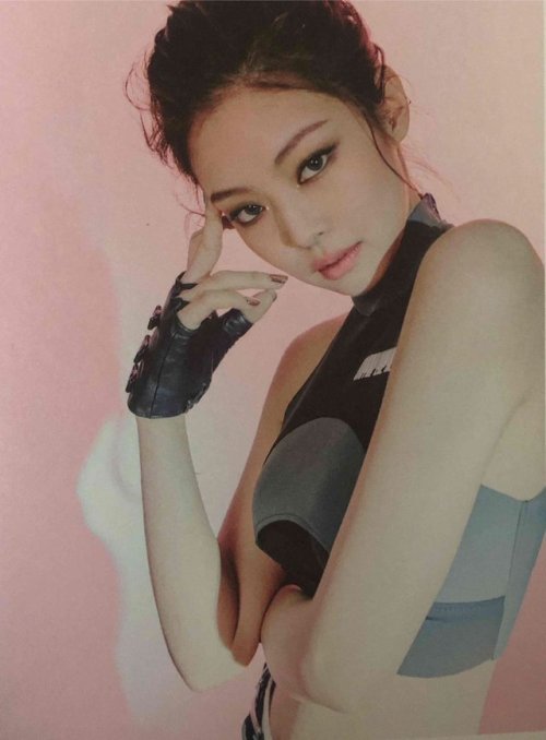 blackpinkofficial:[SCAN] 190423 Jennie in BLACKPINK’s ‘KILL THIS LOVE’ Photobook© JEN WONDER