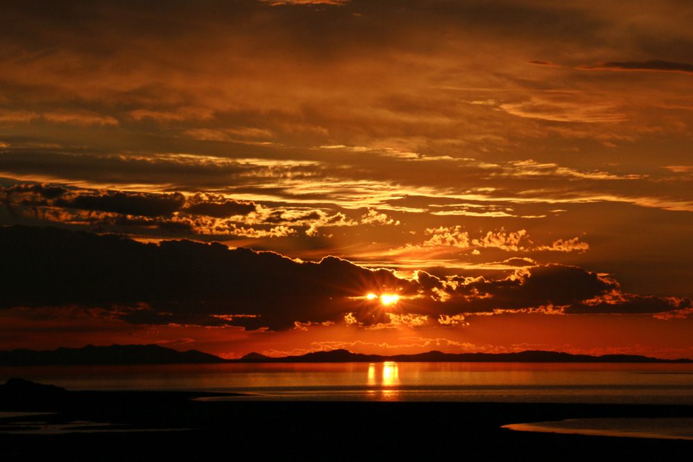 pacogabby:  The Golden SkyBryan Maynes Photography