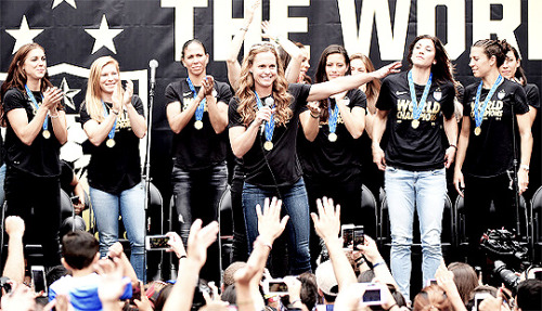 tjgoalshie: USWNT World Cup Championship Rally at LA Live  burn-the-ship look at Ashlyn Harris’ arms tho holy shit