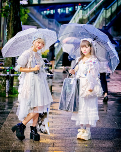 tokyo-fashion:  Rainy day in Tokyo today