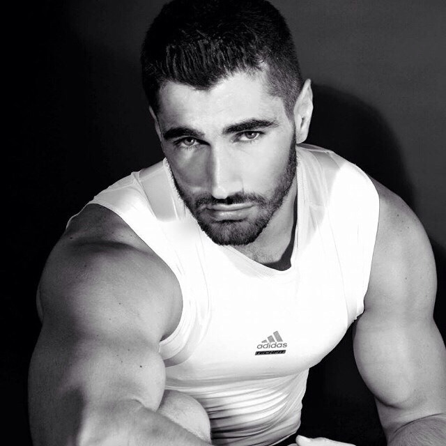stefanpoison:  queerandquaint:  humplex:  Cute hunk. :)   There’s a lot more for
