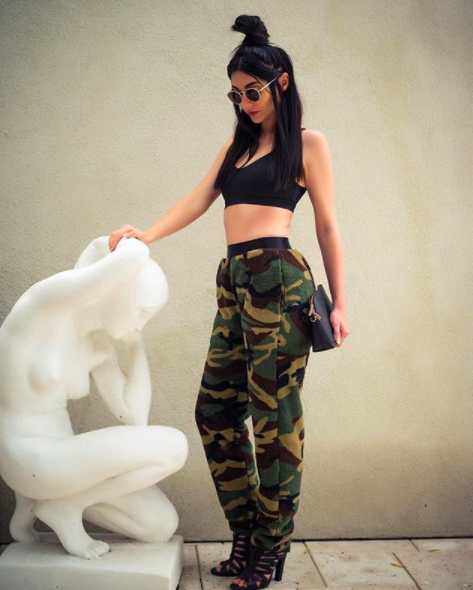 cutegirloftheday:  Cute girl of the day is Qveen Herby!