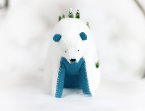 Felted bear sculptures by Past Your Porchlight