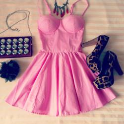 sassitudedotca:  Light Pink Bustier Dress.  Free shipping on all orders over 贄 to the US and Canada