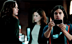 caitlingifs:  Caitlin + scolding people  