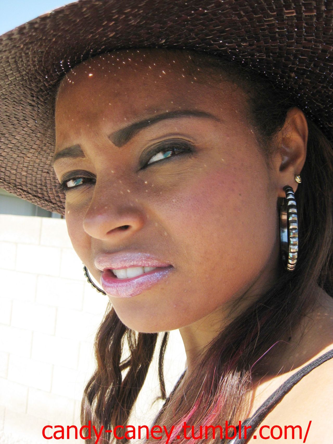candy-caney:  Follow me at http://candy-caney.tumblr.com/ You’ll be glad you did,