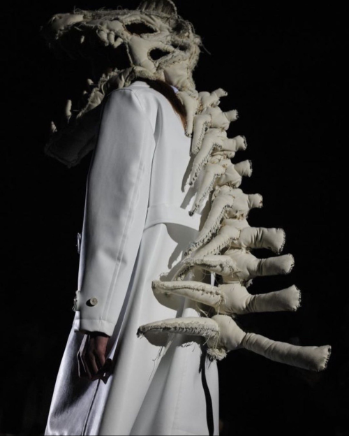 Comme Des Garçons Homme Plus Fall 2018 Dinosaur Bones Designed By Shimoda Masakatsu