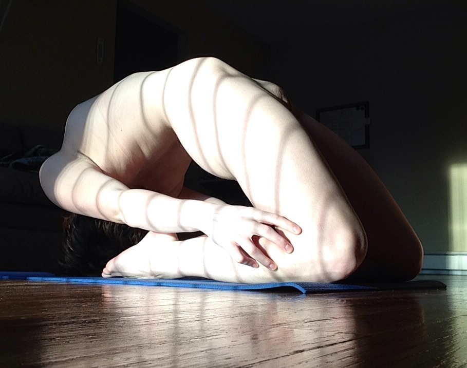imyours1ut: Some pictures from my yoga session this morning :) fine asanas!
