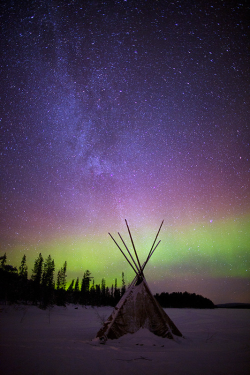 Porn etherealvistas:  Lappish Teepee and Night photos