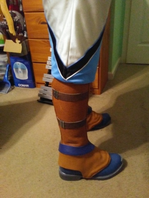 krimzon-haven: The boots for my Jak cosplay! I’ll put better pics of the whole cosplay later but I’m