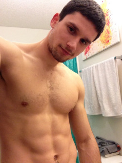 betosbizcochos:  Anthony Romero Cockyboys