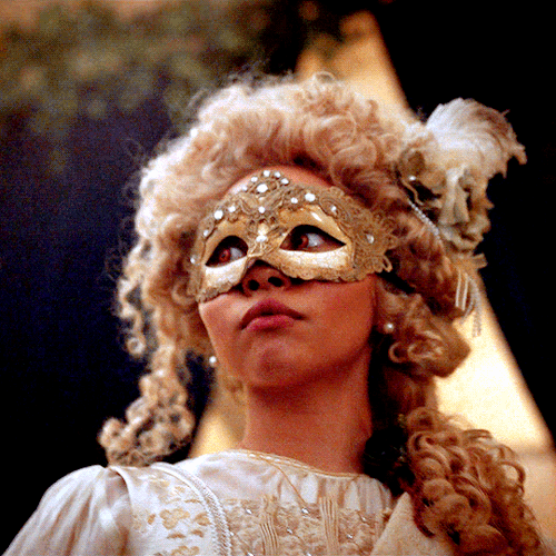 Claudias Costume In The Thing Lay StillINTERVIEW WITH THE VAMPIRE | 1.07