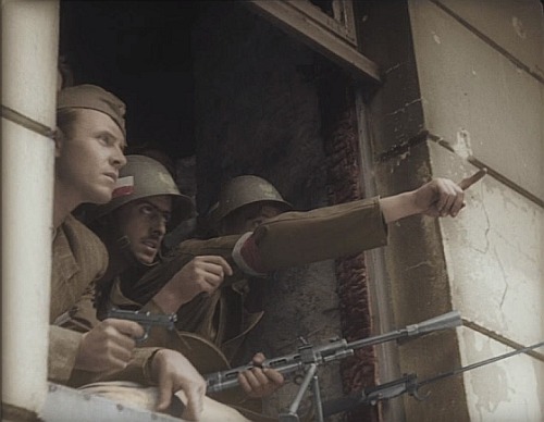 lamus-dworski:Polish insurgents during 1944 Warsaw Uprising.Stills from non-fiction film ‘Pows