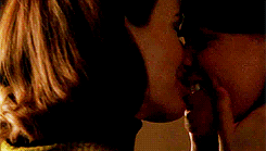 judymartn:  ♥ Happy Valentine’s Day AHS fans ♥  #lets hope your relationships