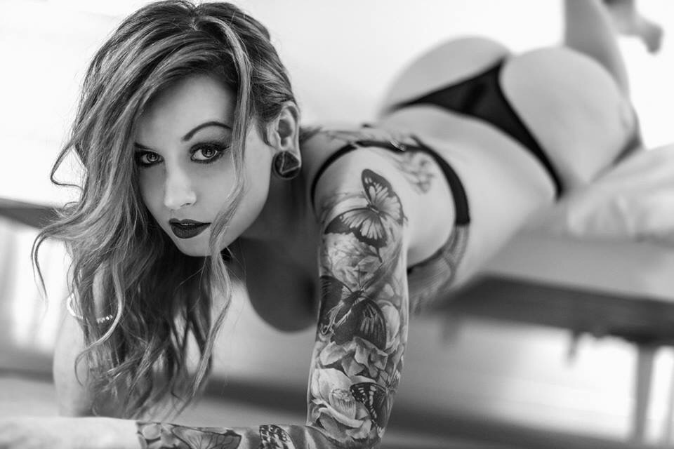 Tattoo'd ladies&metal