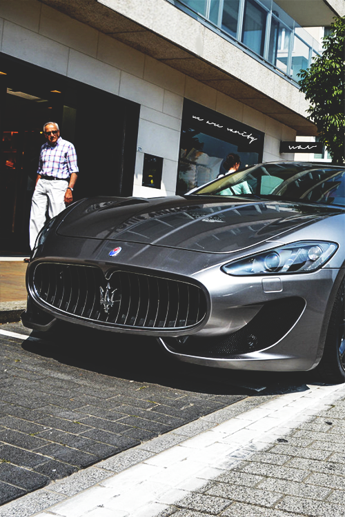 wearevanity:   Maserati GranTurismo Sport parked outside WAV &amp; Co. 