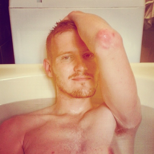 danielrjvv001:  Chilling in the tub #ginger #gay