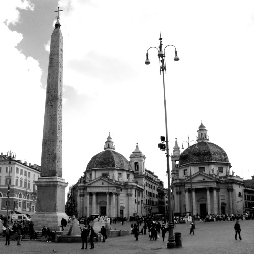 Obilesque, Piazza del Popolo, Roma, 2009.