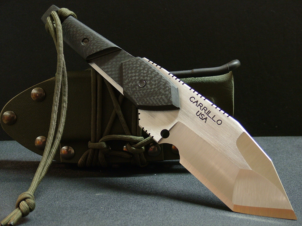 whiskey-wolf:   AIRKAT KNIVESSCARAB model 7    This is a very rare if not a one of