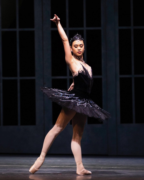 angelica generosa photographed performing as odile/odette in swan lake by angela sterling