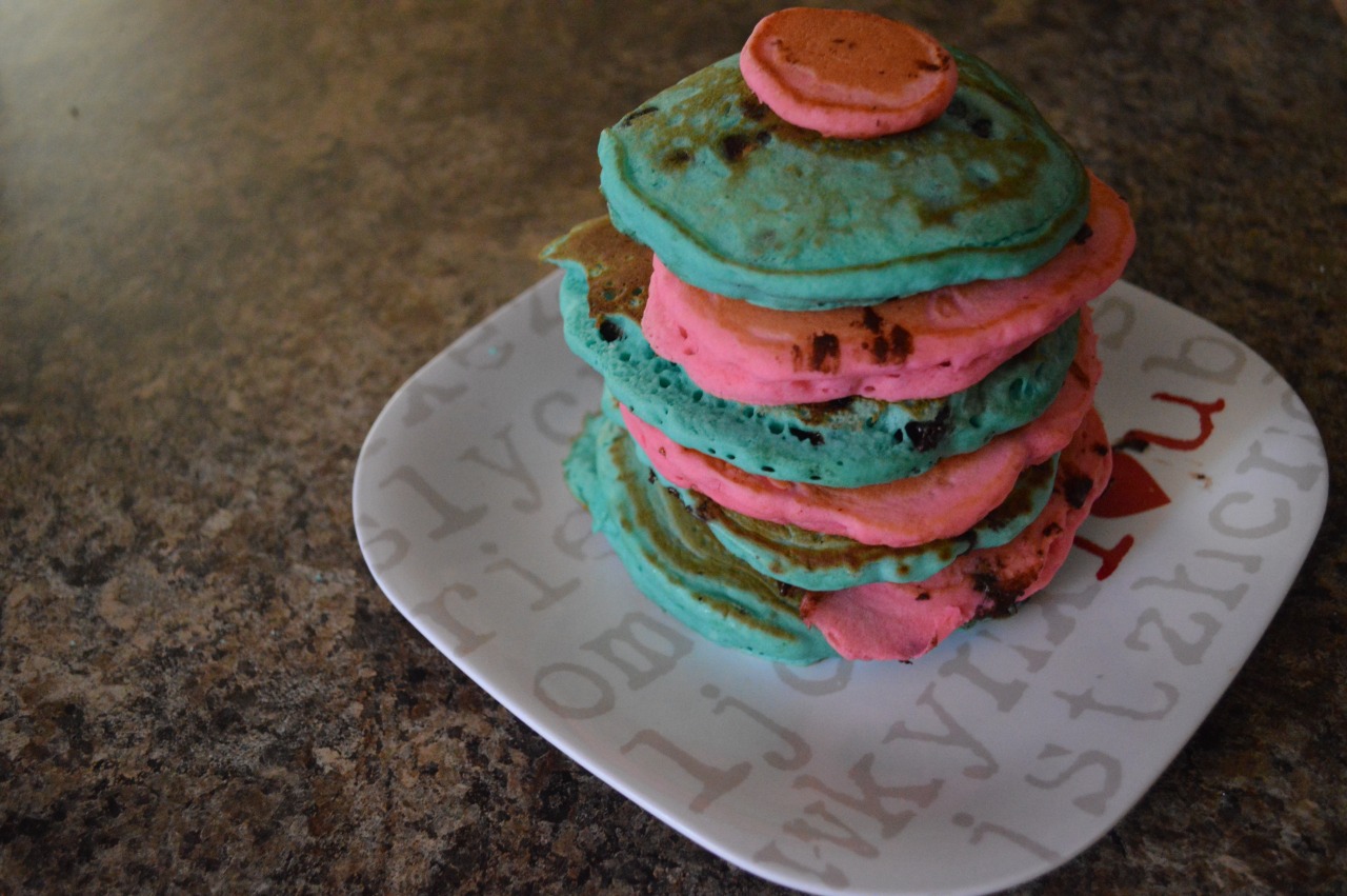pink-and-teal:  brockleeinc10:  Teal and Pink Chocolate Chip Pancakes made this morning