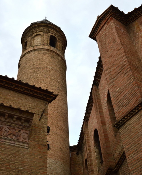 milkywayrollercoaster: Basilica di San Vitale  547 AD Ravenna/Italy photos cjmn 