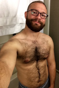 hairy-chests:  scruffyscruffies:  David 28y/o Massachusetts   hairy