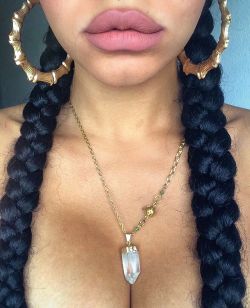 jesstaras:  Miss my braids. Time to go back to my girl Asia at @salonawesomehair 💆🏽💁🏽 #braidsfordays #bamboosandquartzcrystals #atthesamedamntime #kyliewhatsgood