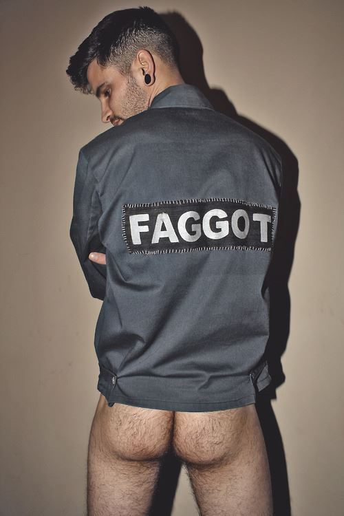 bigmalebuttcentral:  Feeding my male bubble butt addiction.